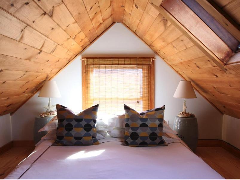 Charles And Charles Mv Bed & Breakfast Vineyard Haven Bagian luar foto