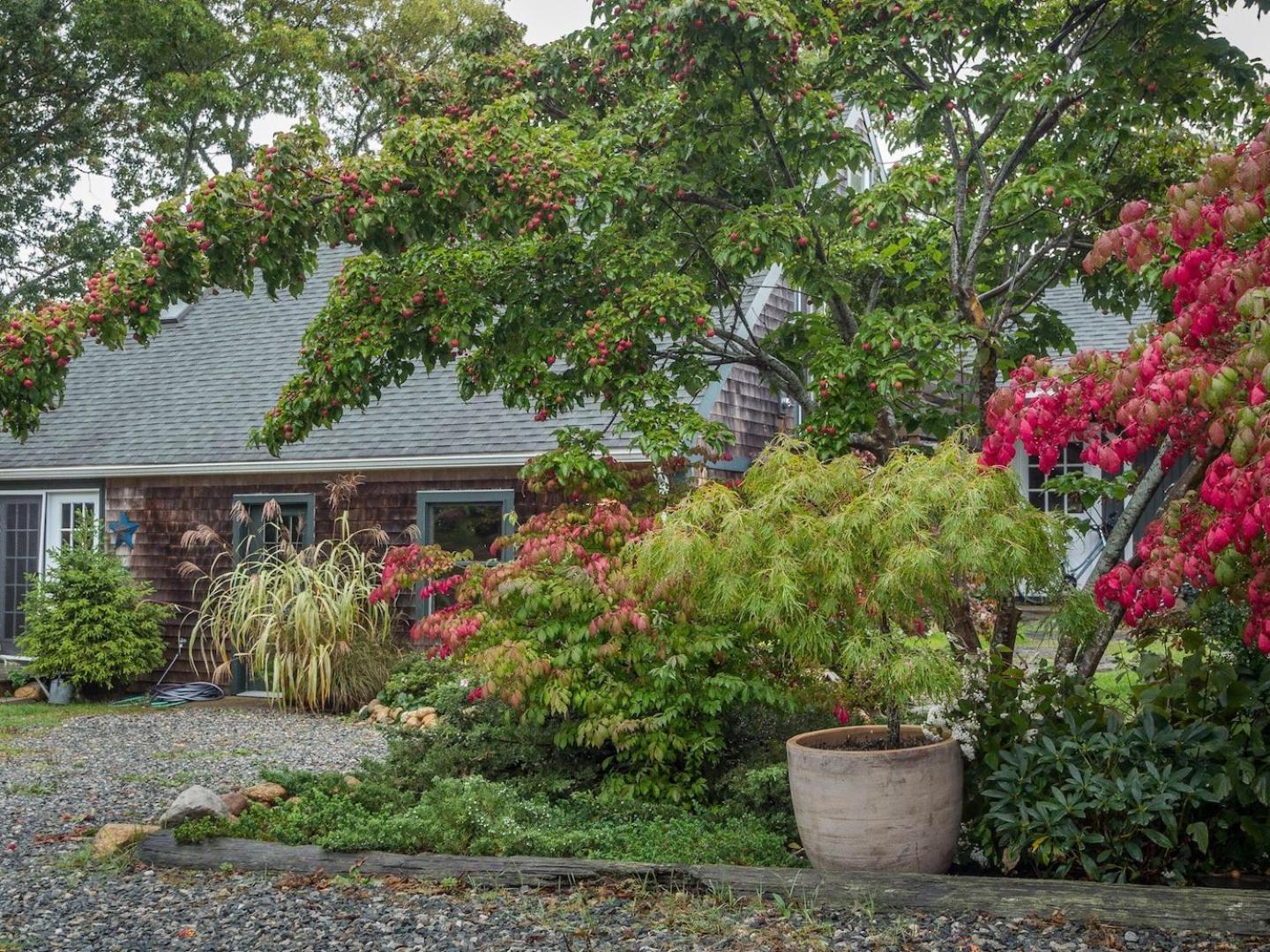 Charles And Charles Mv Bed & Breakfast Vineyard Haven Bagian luar foto