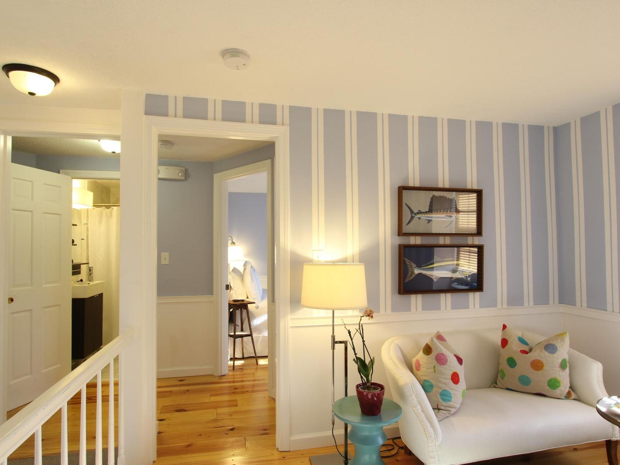 Charles And Charles Mv Bed & Breakfast Vineyard Haven Bagian luar foto